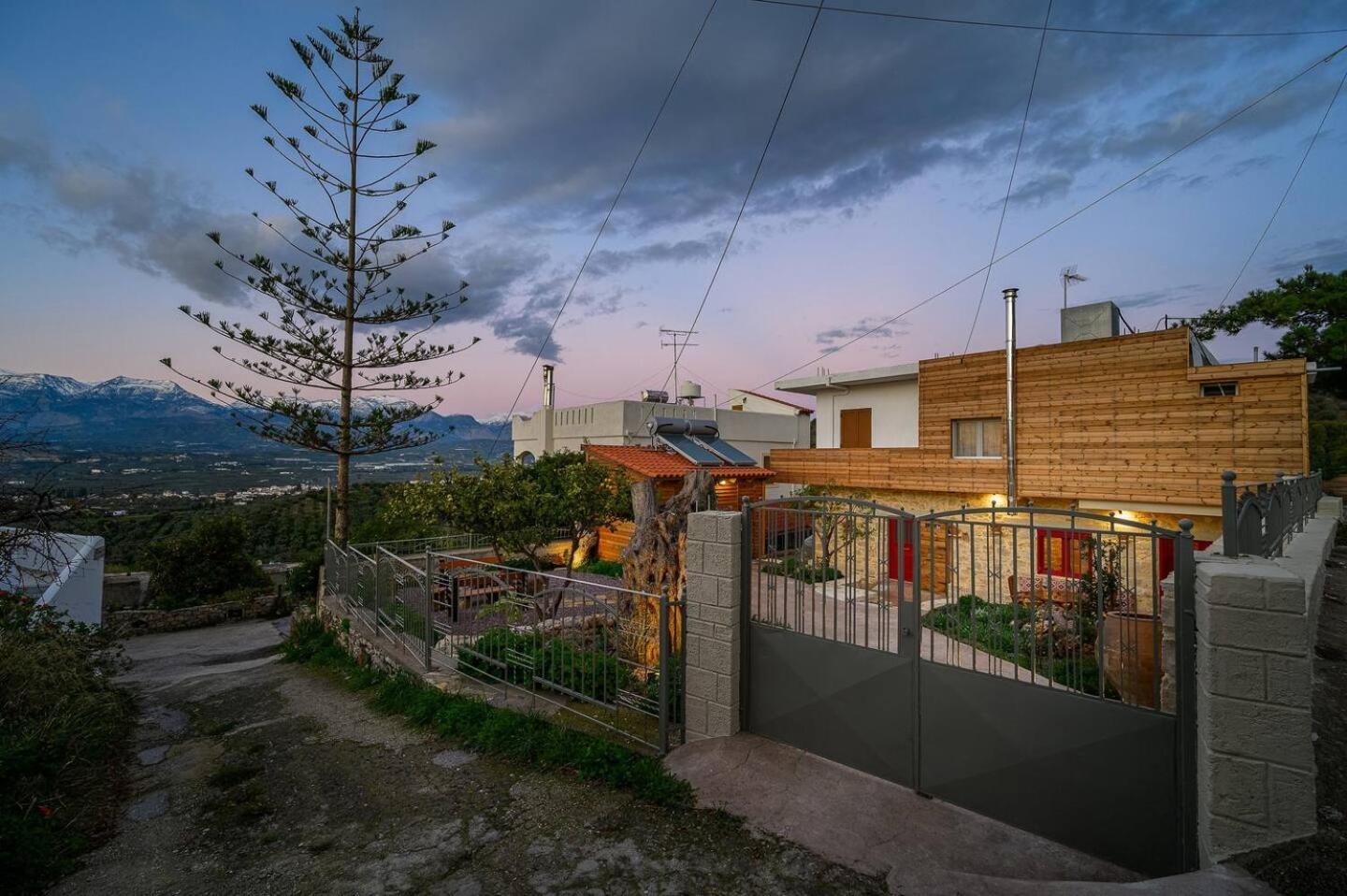 Physis Country House 2 Near Matala Beach & Faistos Kouses Exterior photo